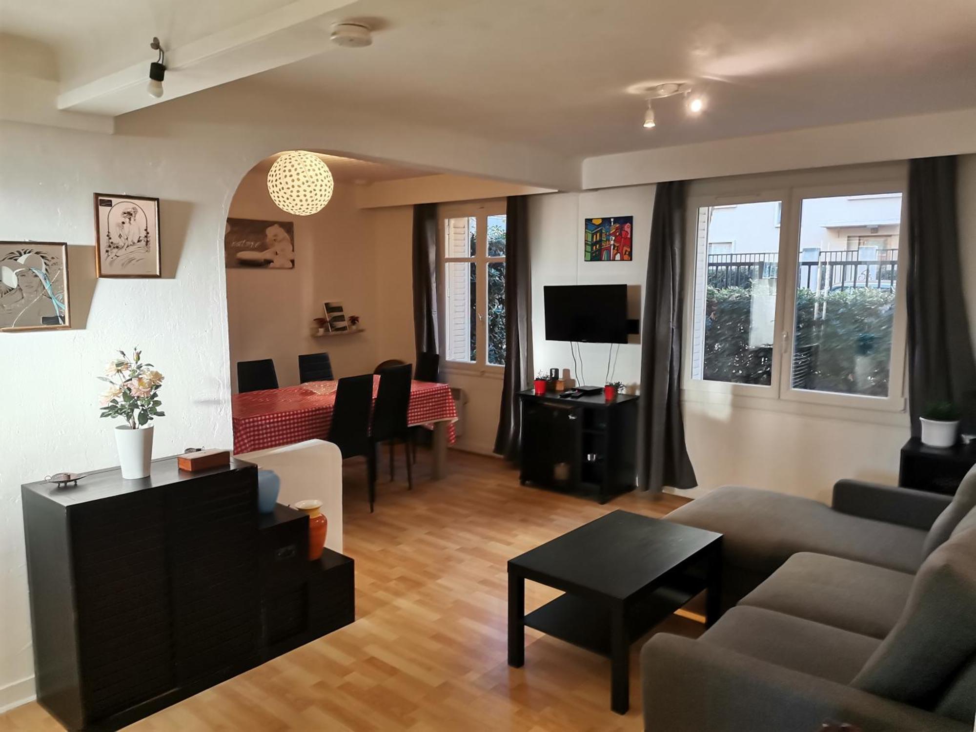 Big Ground Floor 2 Bedrooms Flat In A Quiet Building & Neighborghood Marsiglia Esterno foto